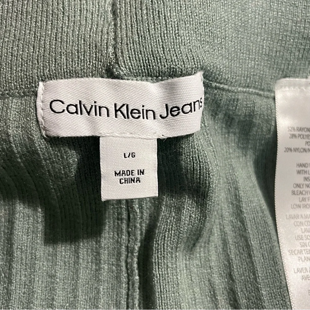 Calvin Klein Jeans Women's Ribbed-Knit Drawstring Shorts, Size L, NWT - Picture 6 of 7